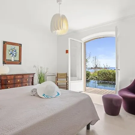 Villa, 8 Pers, Pieds Dans L'eau Saint-Raphaël