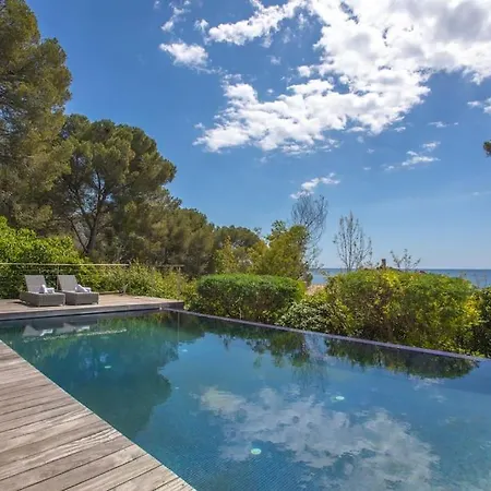 Villa, 8 Pers, Pieds Dans L'eau فيلة Saint-Raphaël