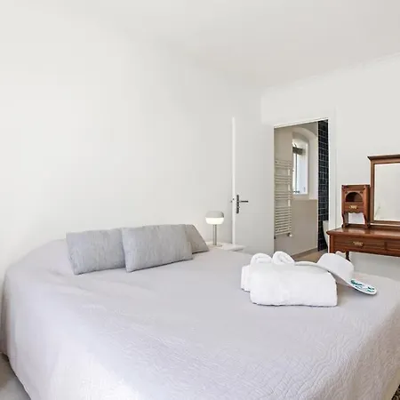 Villa, 8 Pers, Pieds Dans L'eau فيلة *