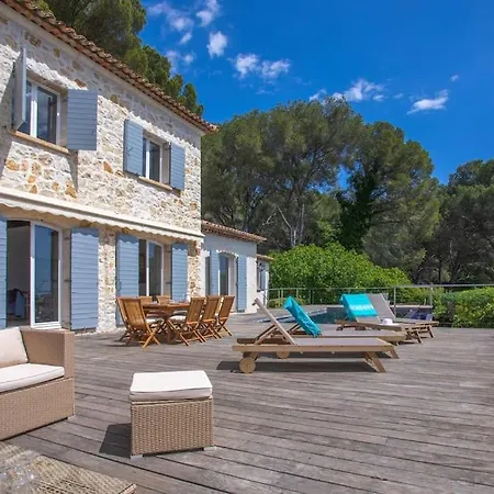 Villa Villa, 8 Pers, Pieds Dans L'eau Saint-Raphaël